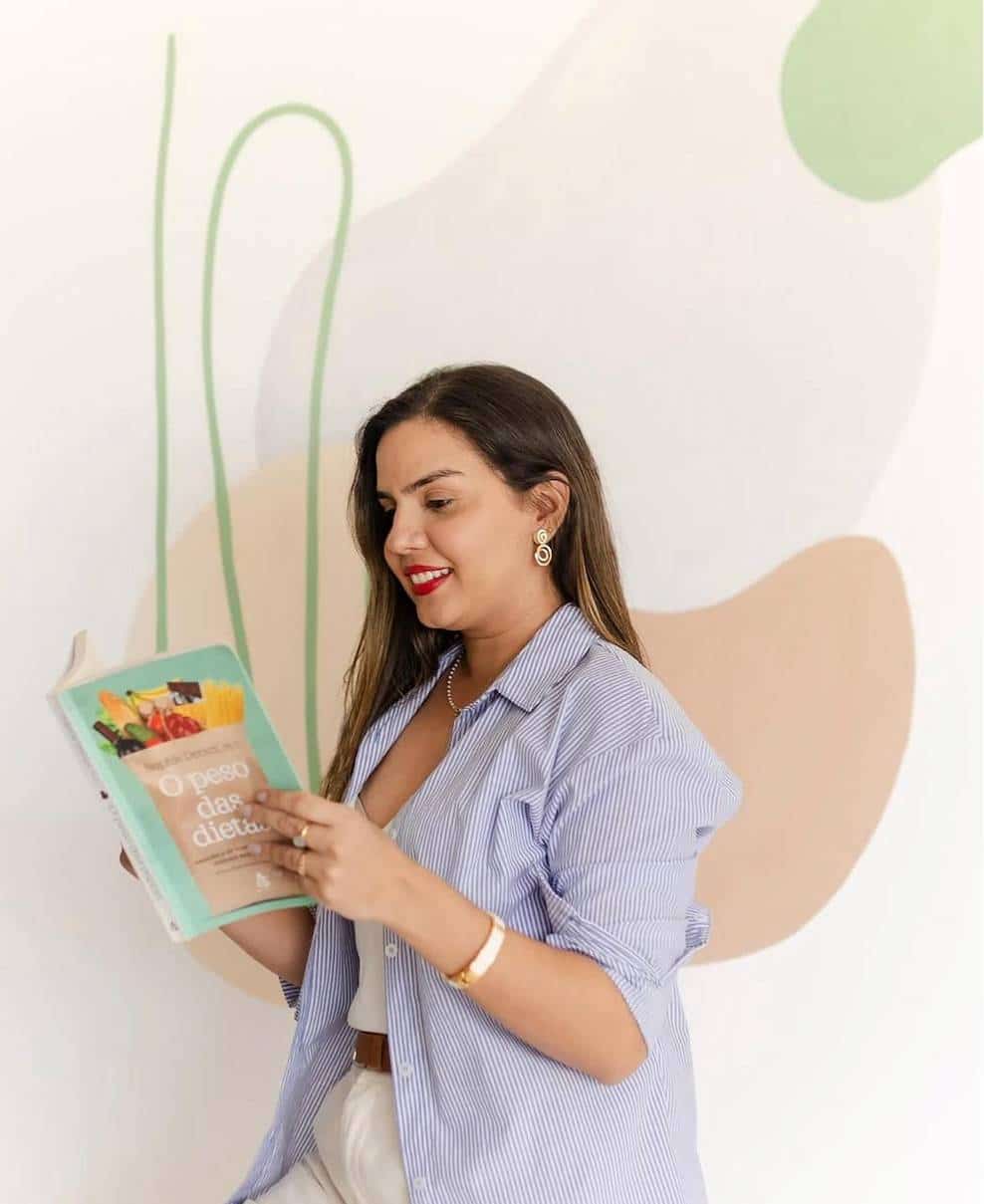 Vanessa Pereira, nutricionista — nutrição comportamental e emagrecimento saudável